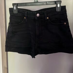 H&M black jean shorts size 6-never worn